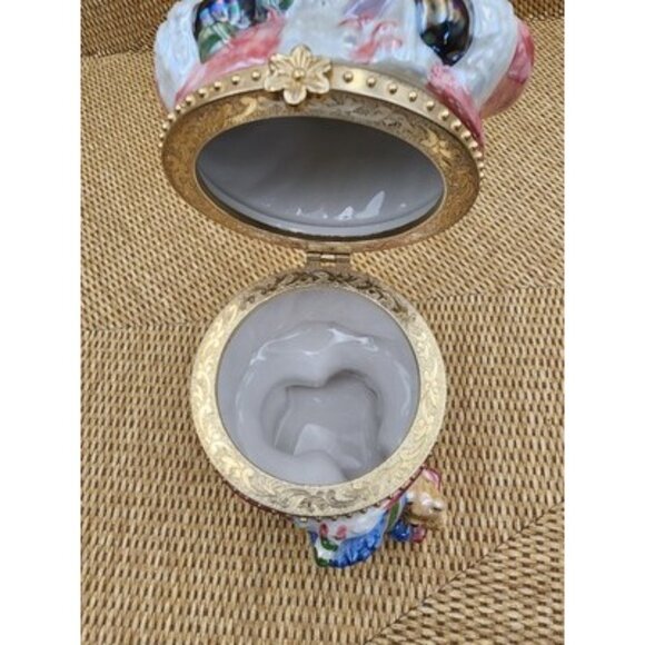 Christmas Decor Trinket Box Santa Claus with Gifts Hinged Porcelain Pink Gold 7" - Picture 7 of 9